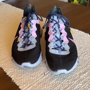 Nike React Element 55